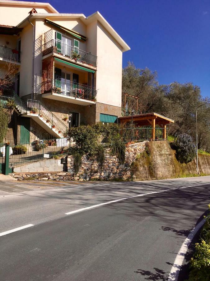 Il Nido Della Rondine Bed & Breakfast Leivi Exterior foto