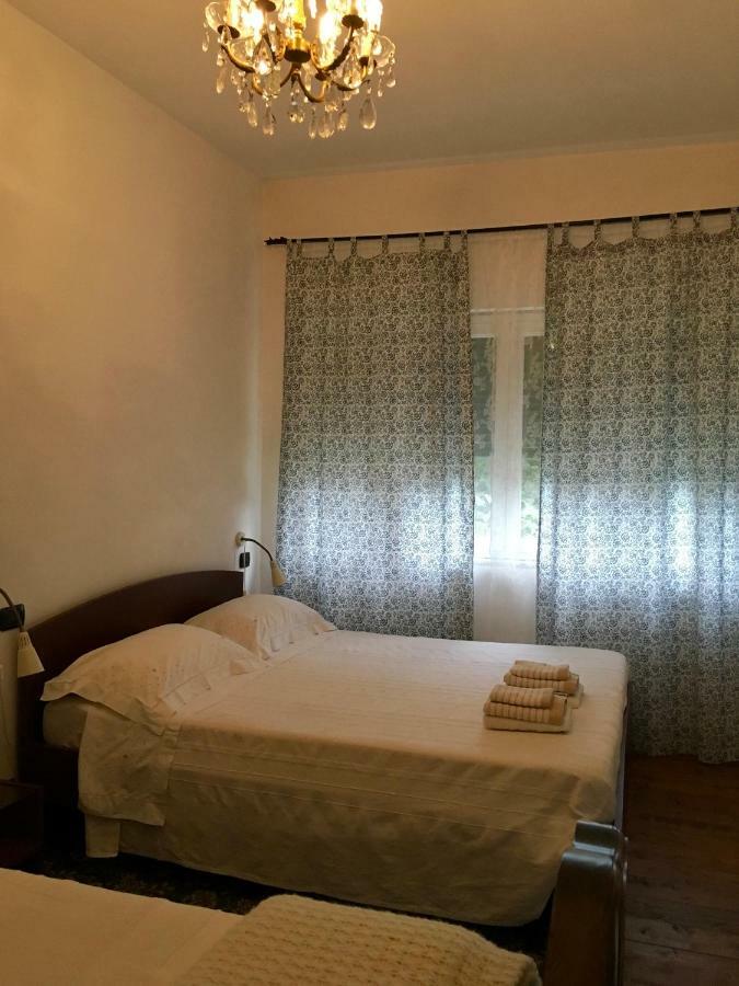 Il Nido Della Rondine Bed & Breakfast Leivi Exterior foto